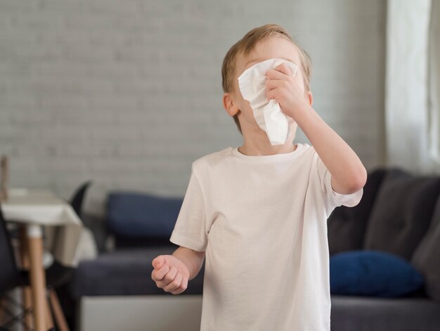 Экстренные меры для снятия приступа лающего кашля у ребенка