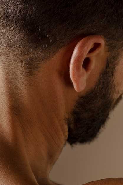Как удалить вату из уха